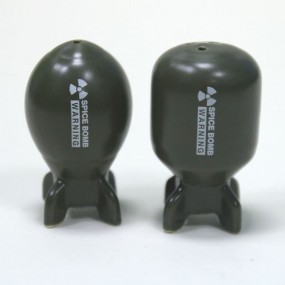 Набор солонка+перечница "Бомбы"